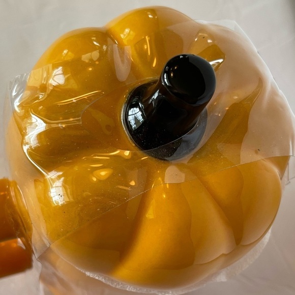 Rae Dunn Oh My Gourd Mug with Lid NWOT fall Autumn Orange Mug - Picture 5 of 5